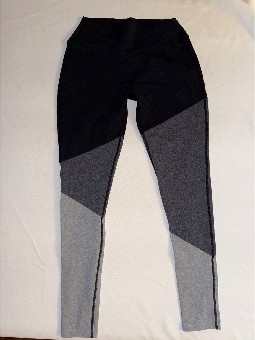 Split59 Colorblock Leggings in Black and Gray